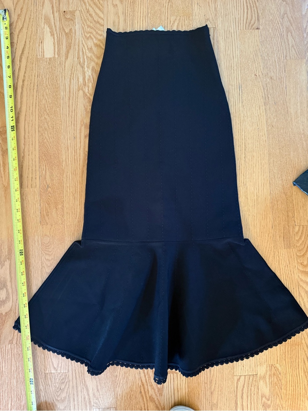 Victoria Beckham Black Flared Hem Women's Skirt